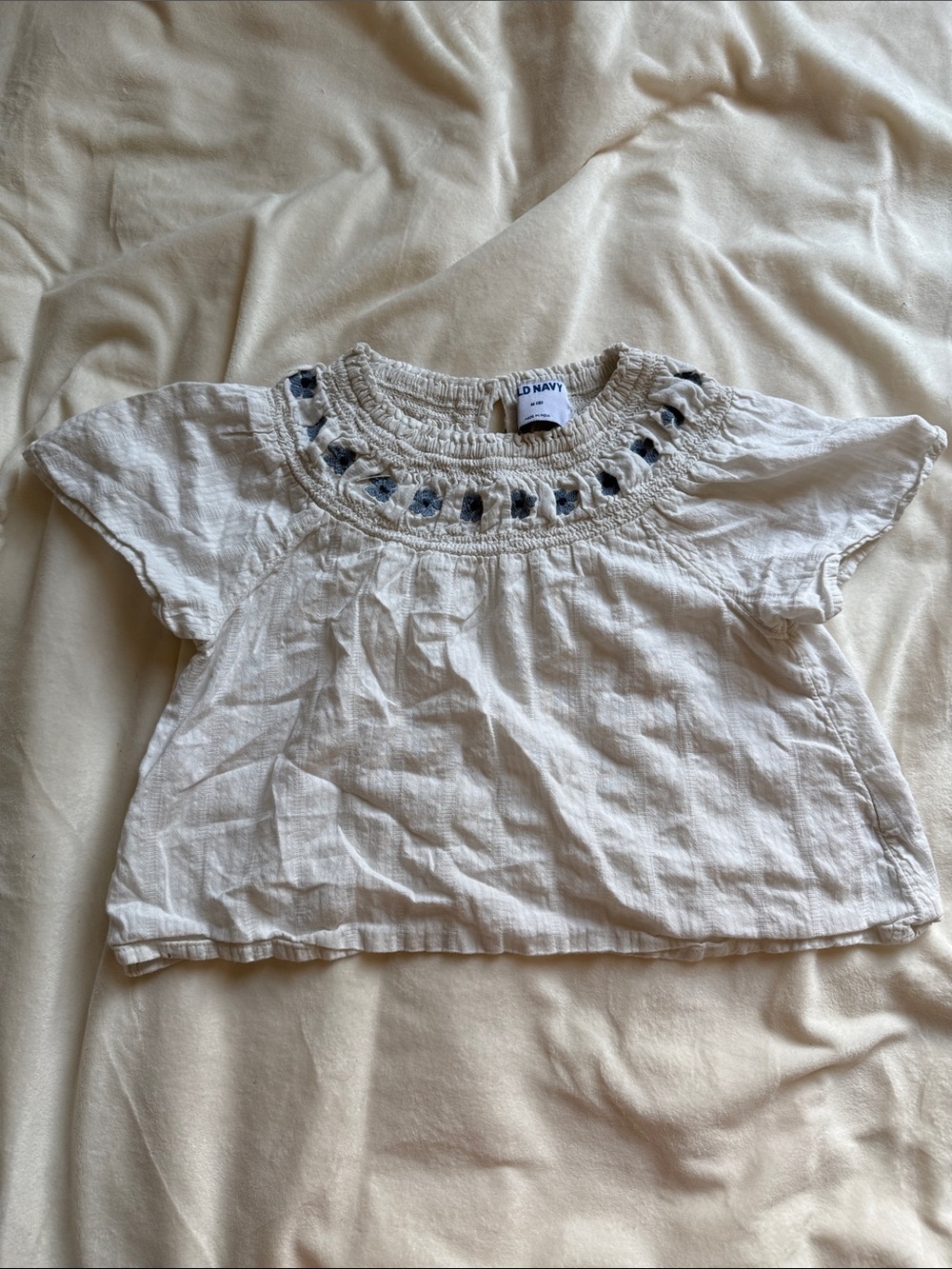 Old Navy Cream Short-Sleeve Girls Cropped Top with Navy Embroidered Neckline